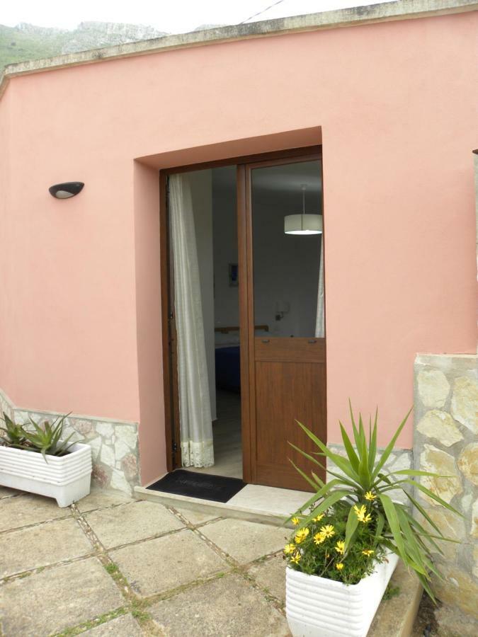 Ibiscus Bed & Breakfast Castellammare del Golfo Luaran gambar